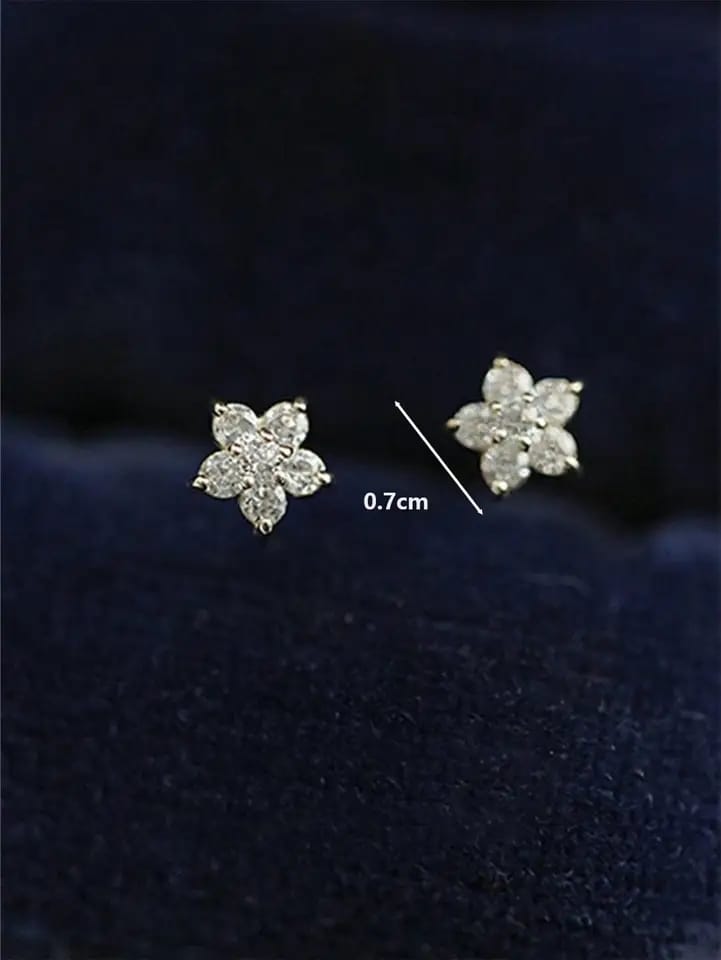 Daisy Stud Earrings