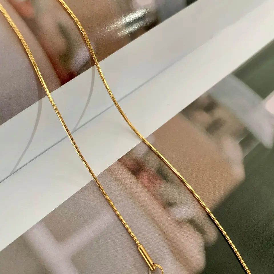 Whisper Neck Chain
