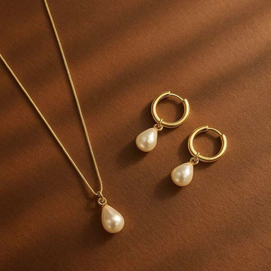 Tear Drop Pearl Set