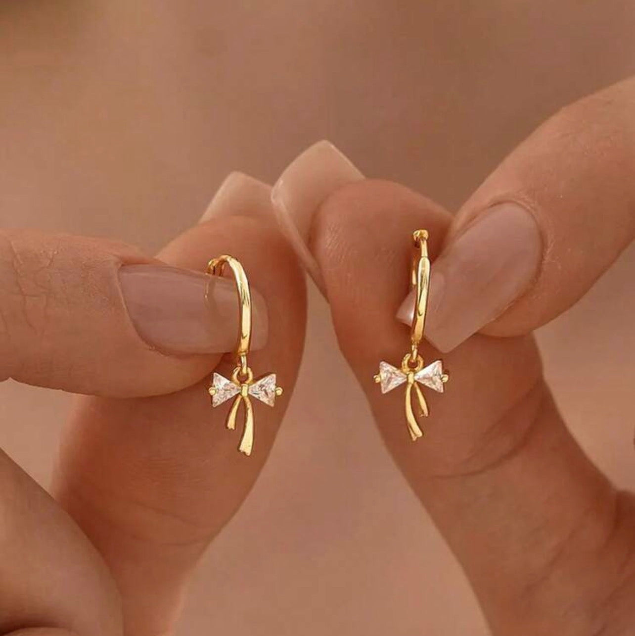 Bow Dangles