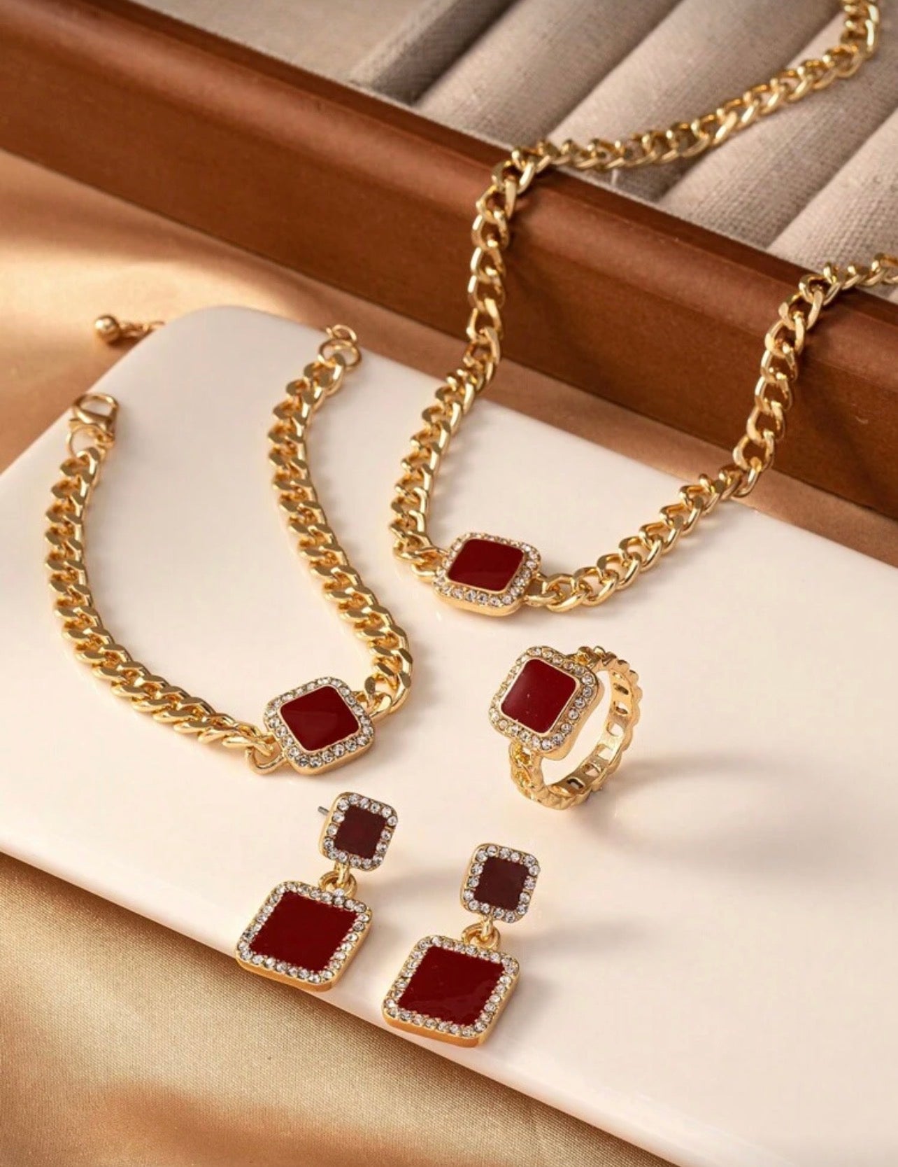 4 pcs royal set