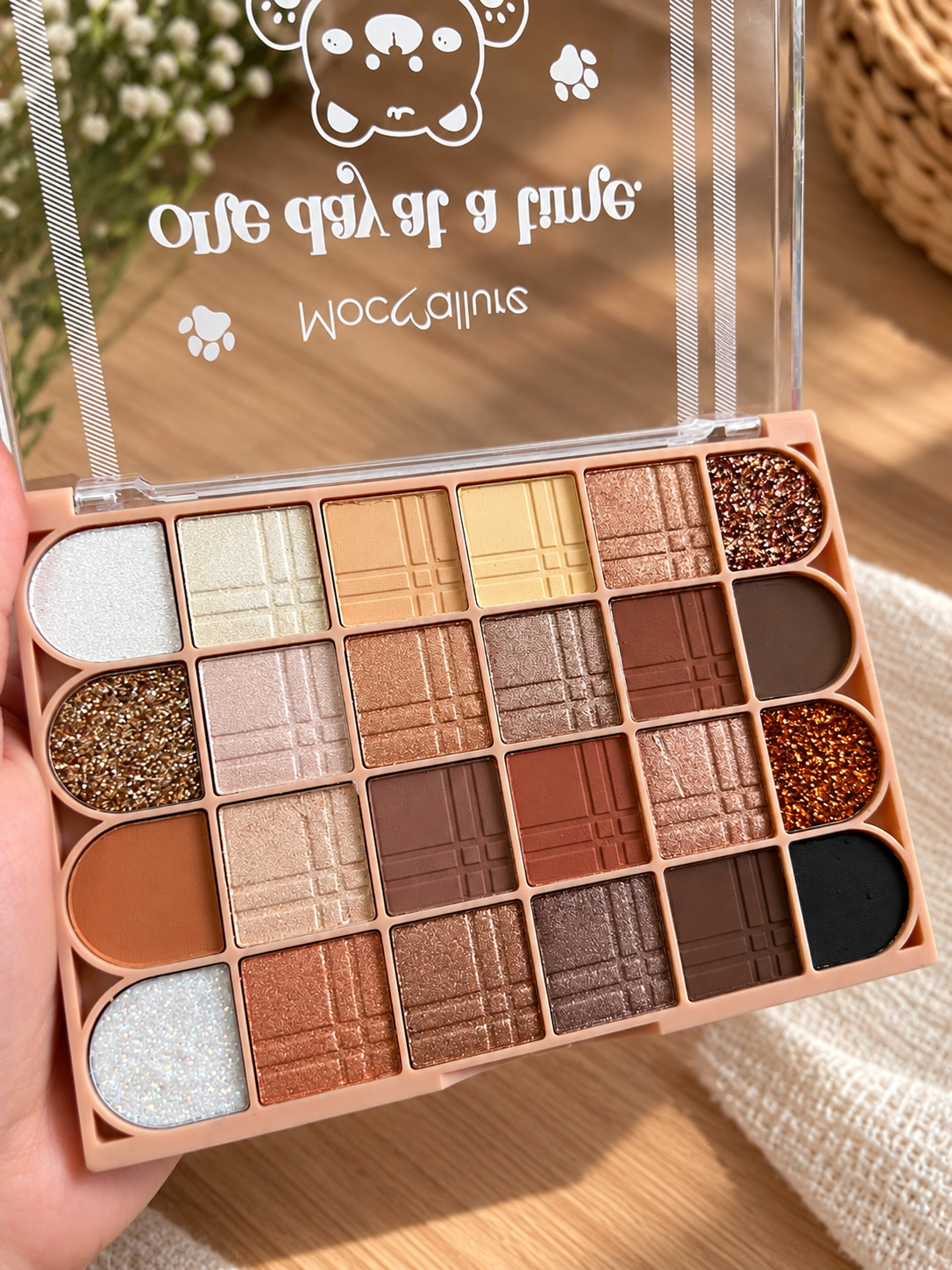 Eyeshadow palette
